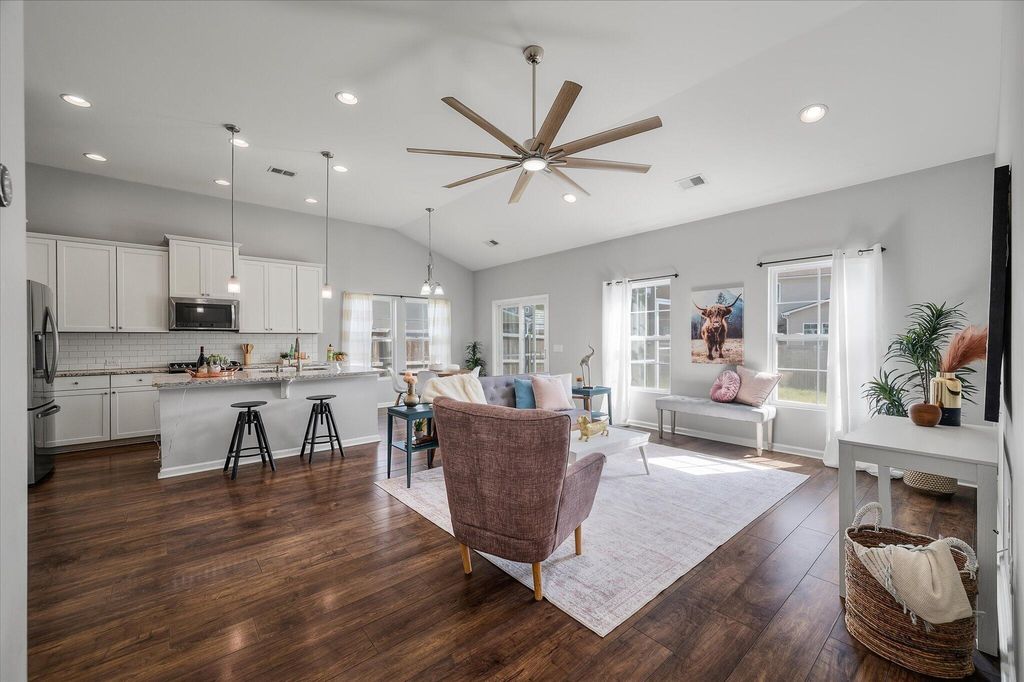 Photo of 602 Zinnia Drive, Goose Creek, SC 29445 (MLS # 26007070)