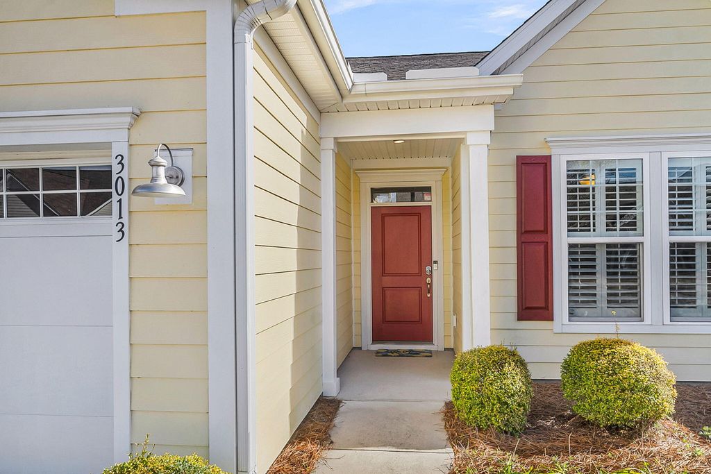 Photo of 3013 Aura Lane, Summerville, SC 29483 (MLS # 26001124)