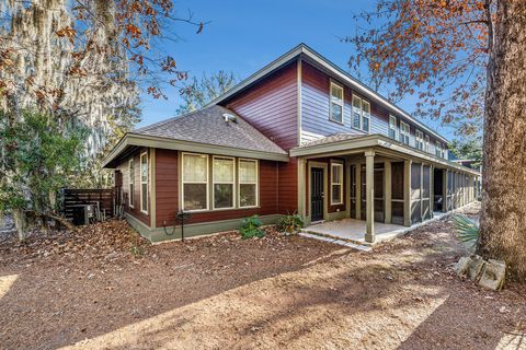 A home in North Charleston