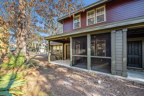 A home in North Charleston