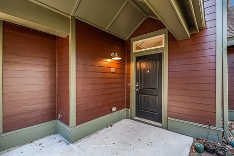 A home in North Charleston