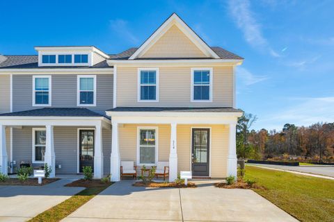 A home in Moncks Corner