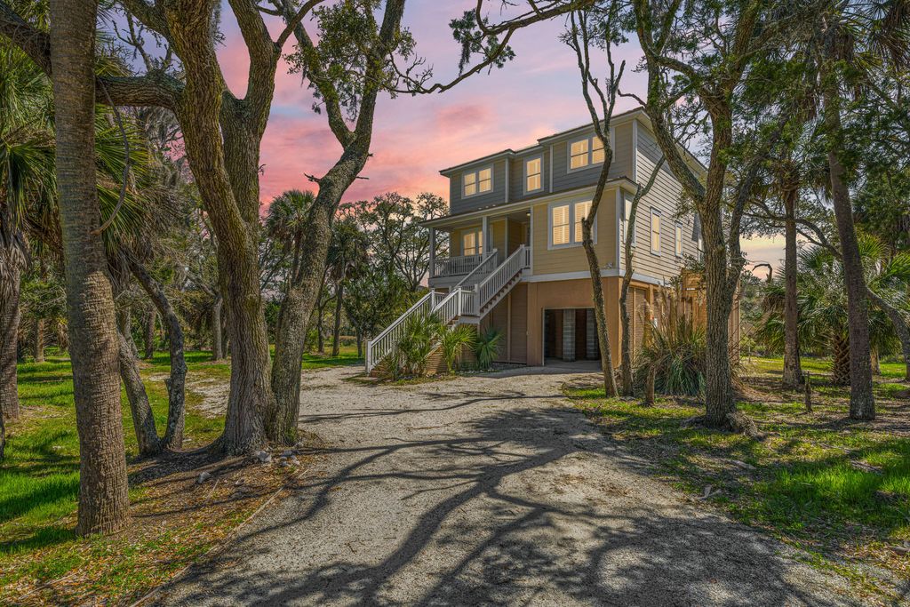 Photo of 4 Sharks Tooth Circle, Edisto Island, SC 29438 (MLS # 26008047)