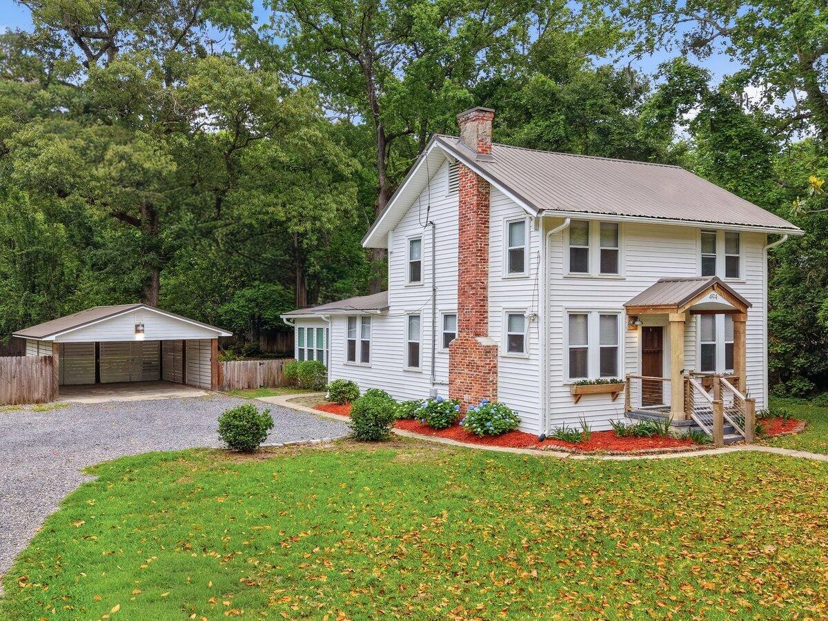 494 Woodland Shores Road