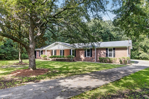 1070 PINE ST, HANAHAN, SC 29410 - Image a1164c4e6dabb3786aa3da084a6100ca/1530280313