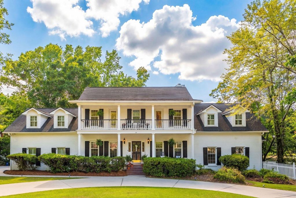 Photo of 115 Old Postern Road, Summerville, SC 29483 (MLS # 26011162)