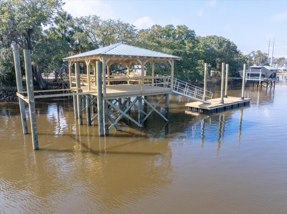 2437 Rice Pond Road