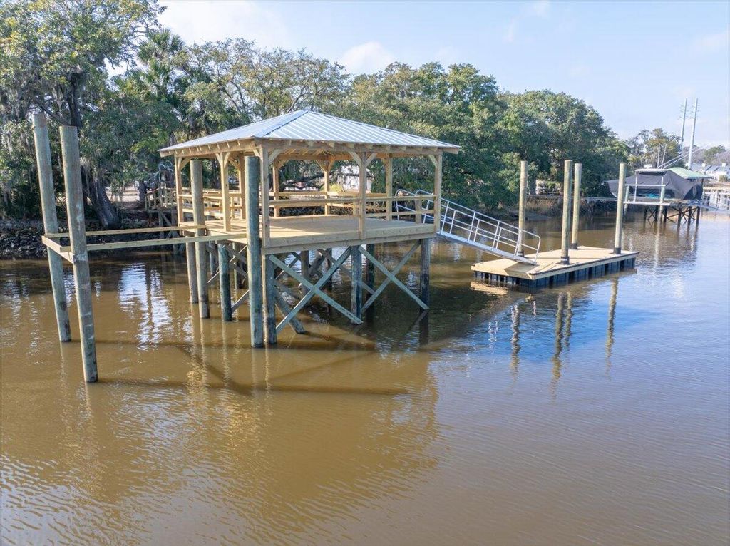 Photo of 2437 Rice Pond Road, Charleston, SC 29414 (MLS # 24017268)