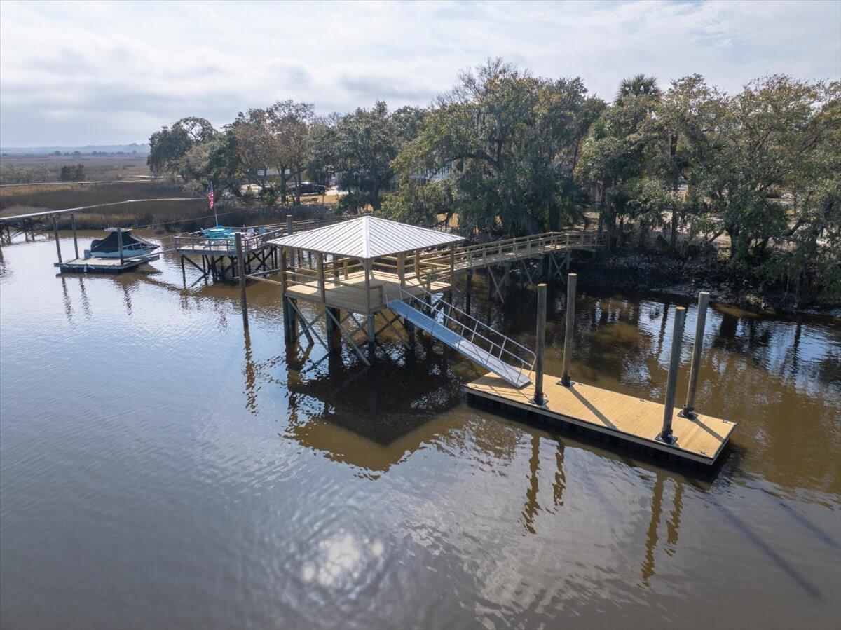 2437 Rice Pond Road