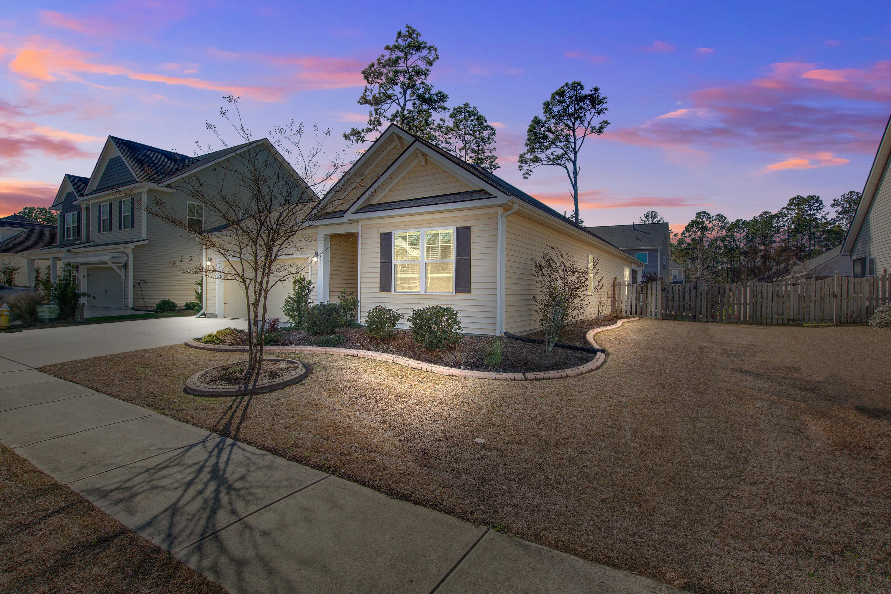2511 Hummingbird Lane