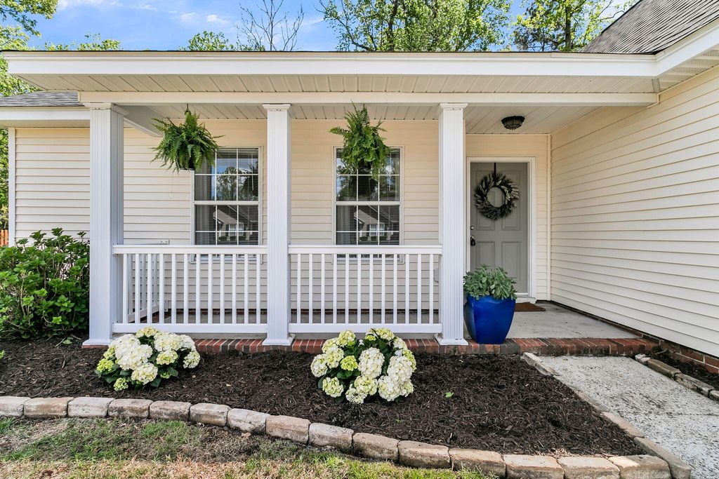 Photo of 604 Tribeca Court, Charleston, SC 29414 (MLS # 26009113)