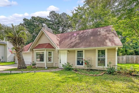 Photo of 4606 Moss Court, North Charleston, SC 29420 (MLS # 26010809)