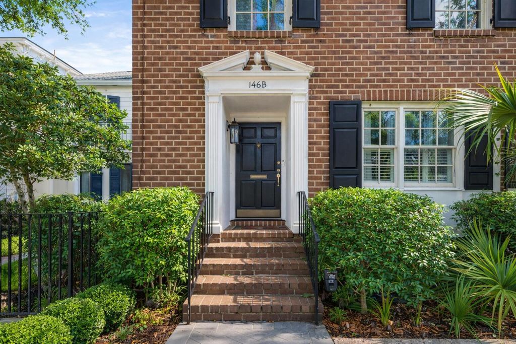 Photo of 146 Broad Street #B, Charleston, SC 29401 (MLS # 26001824)