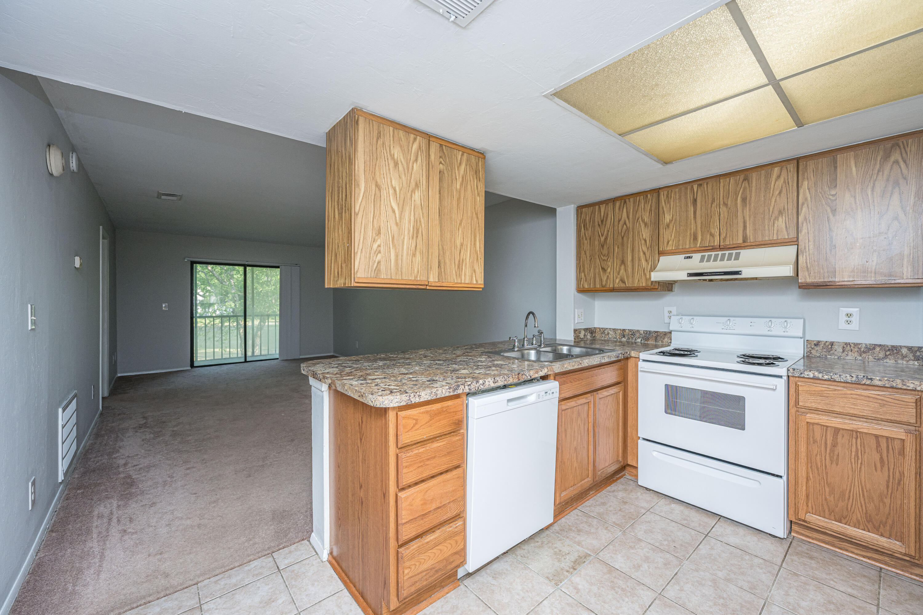 2935 Dove Haven Ct Court Unit G