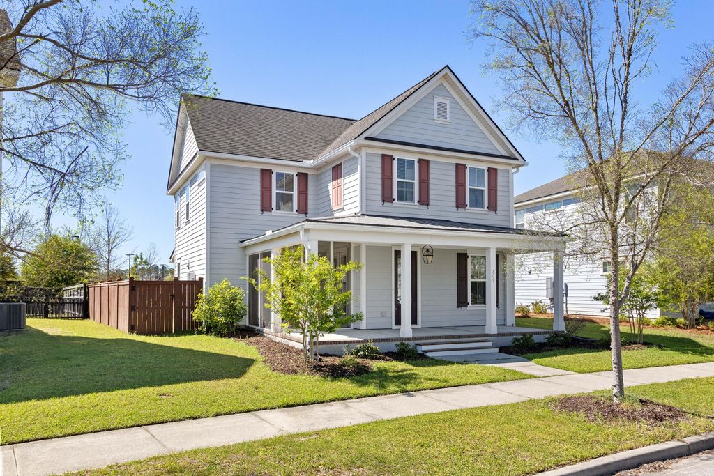 Photo of 309 Scholar Way, Summerville, SC 29486 (MLS # 26008866)