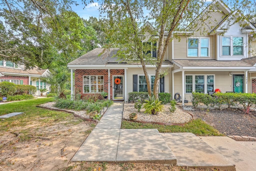 Photo of 7930 Shadow Oak Drive, North Charleston, SC 29406 (MLS # 25025529)