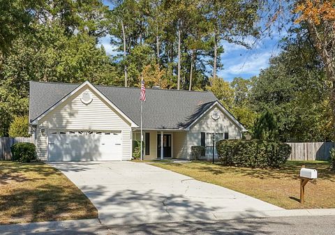 A home in North Charleston