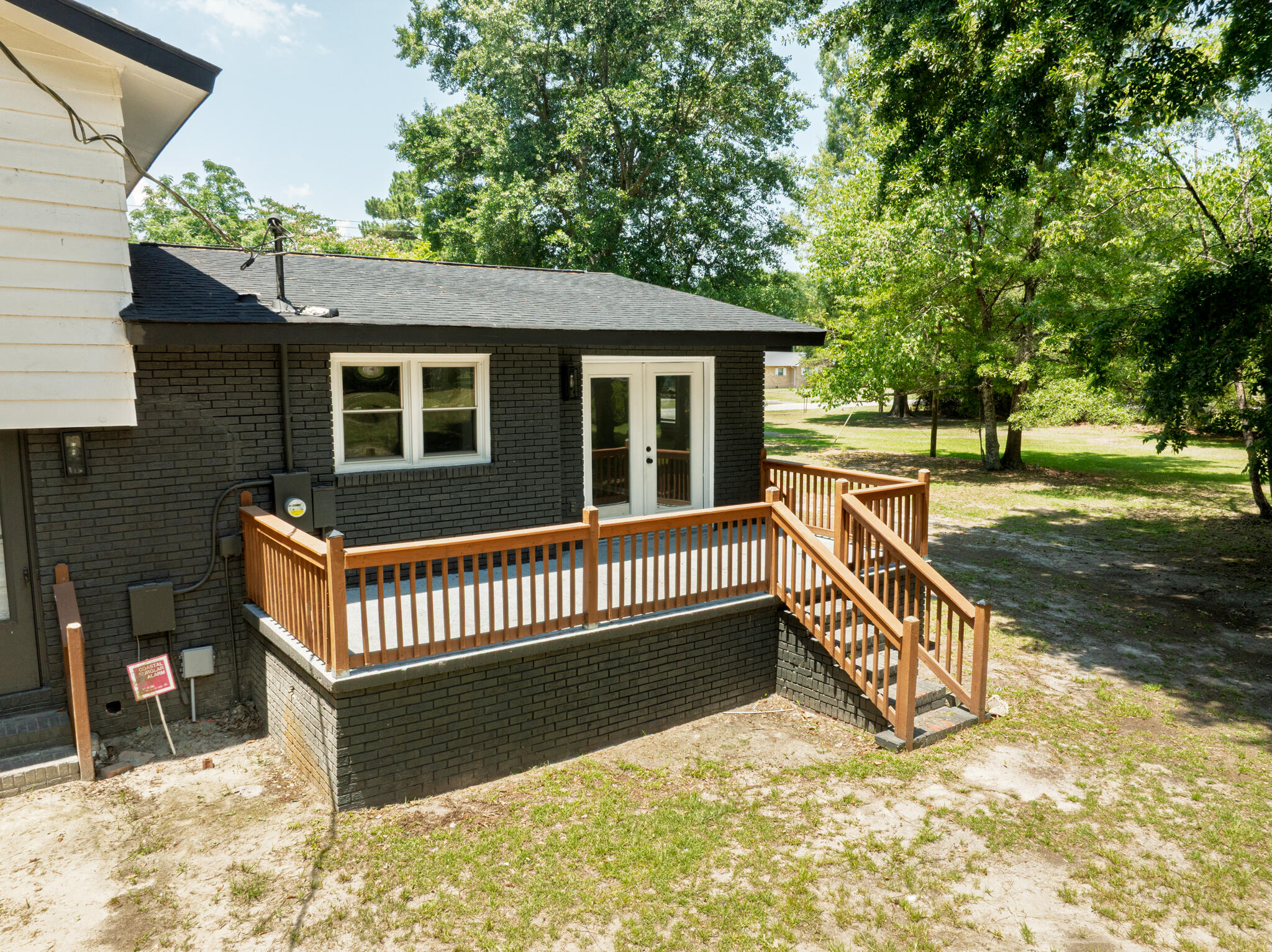 2102 N State Highway 35