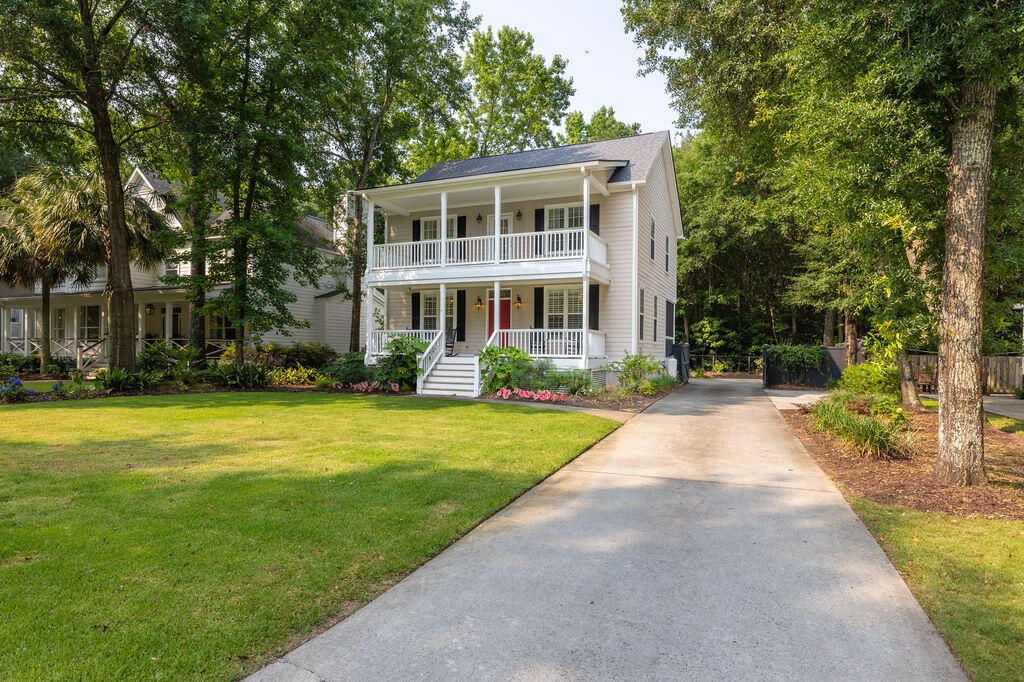 Photo of 1116 Sea Island Crossing Lane, Mount Pleasant, SC 29464 (MLS # 26009867)