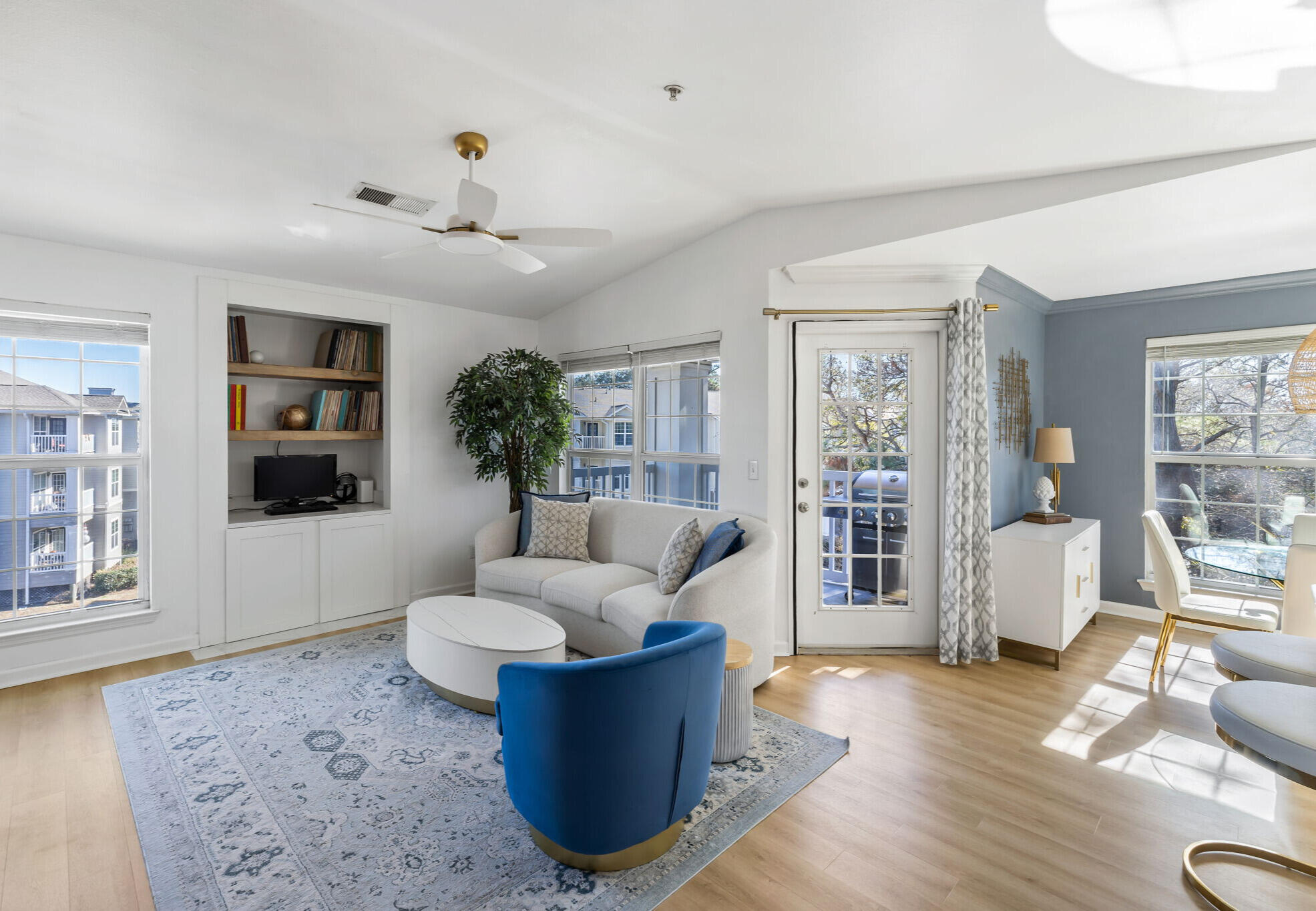 700 Daniel Ellis Drive 10301