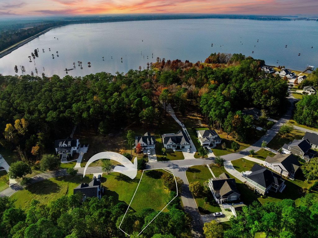 Photo of 201 Summer Breeze Way, Moncks Corner, SC 29461 (MLS # 25031550)