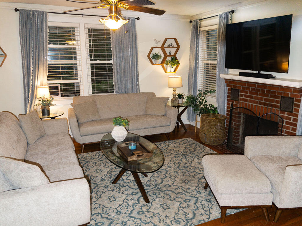 2519 Longbranch Drive