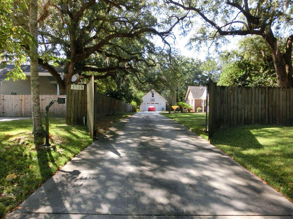 2519 Longbranch Drive