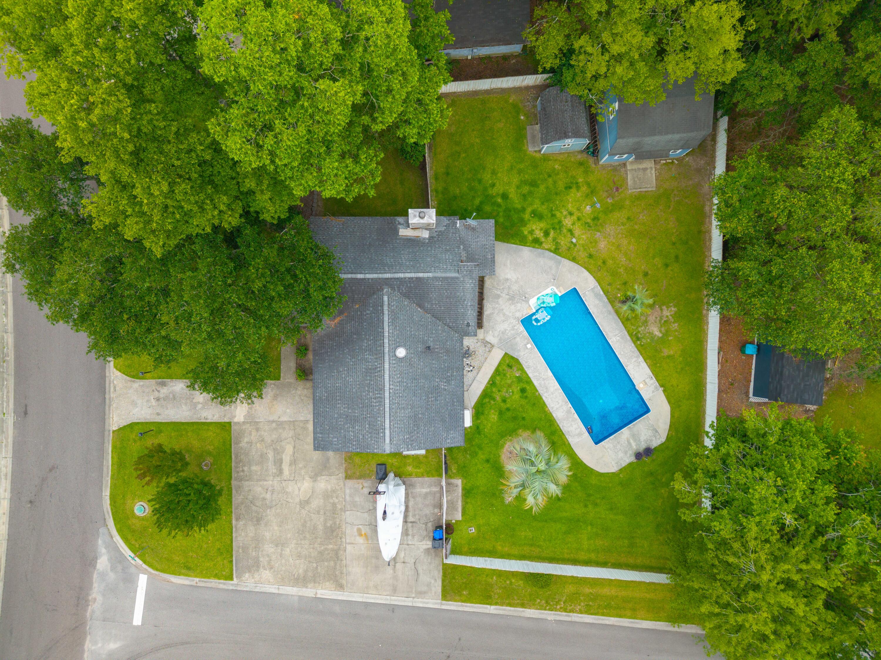 518 Woodward Boulevard