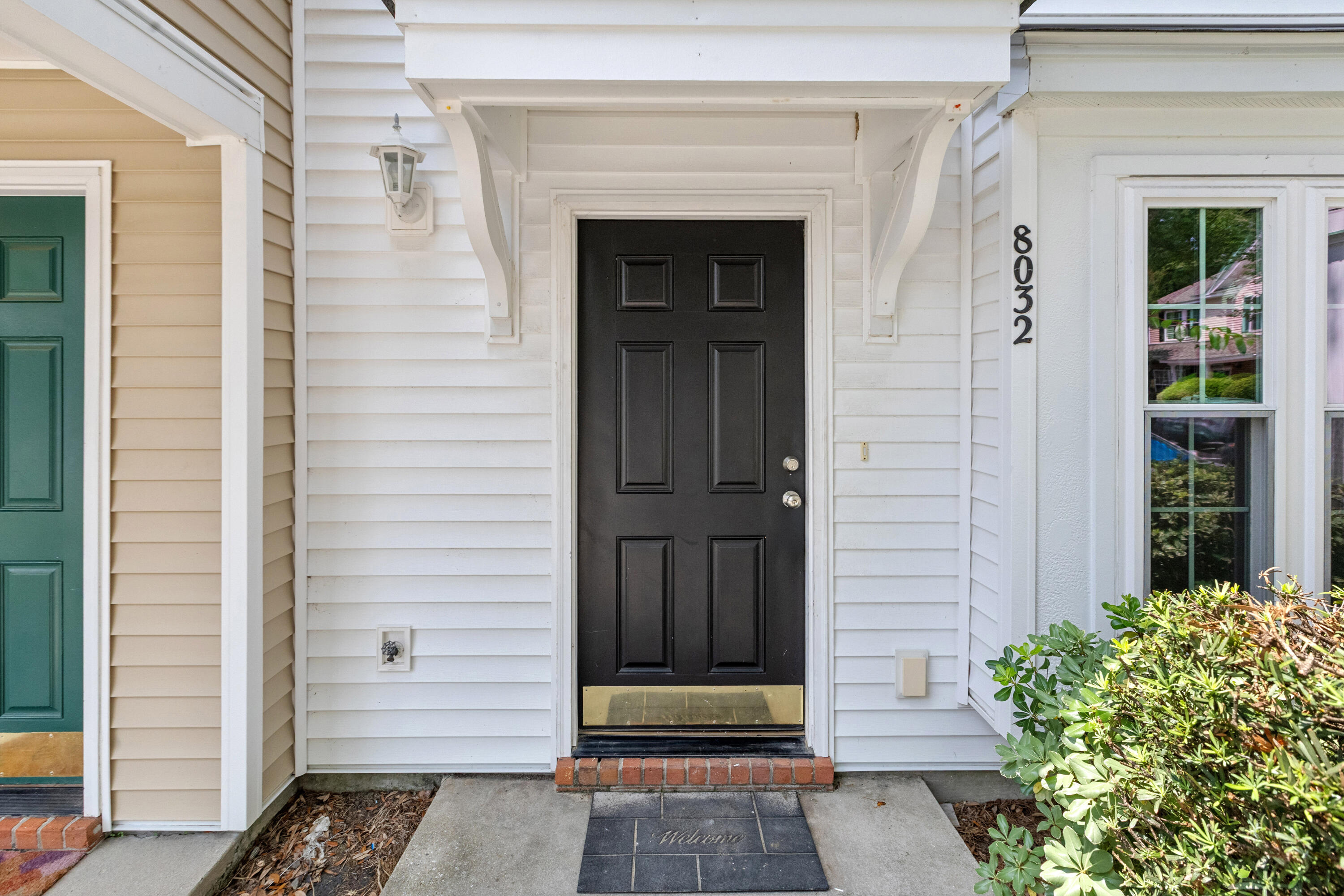 8032 Shadow Oak Drive