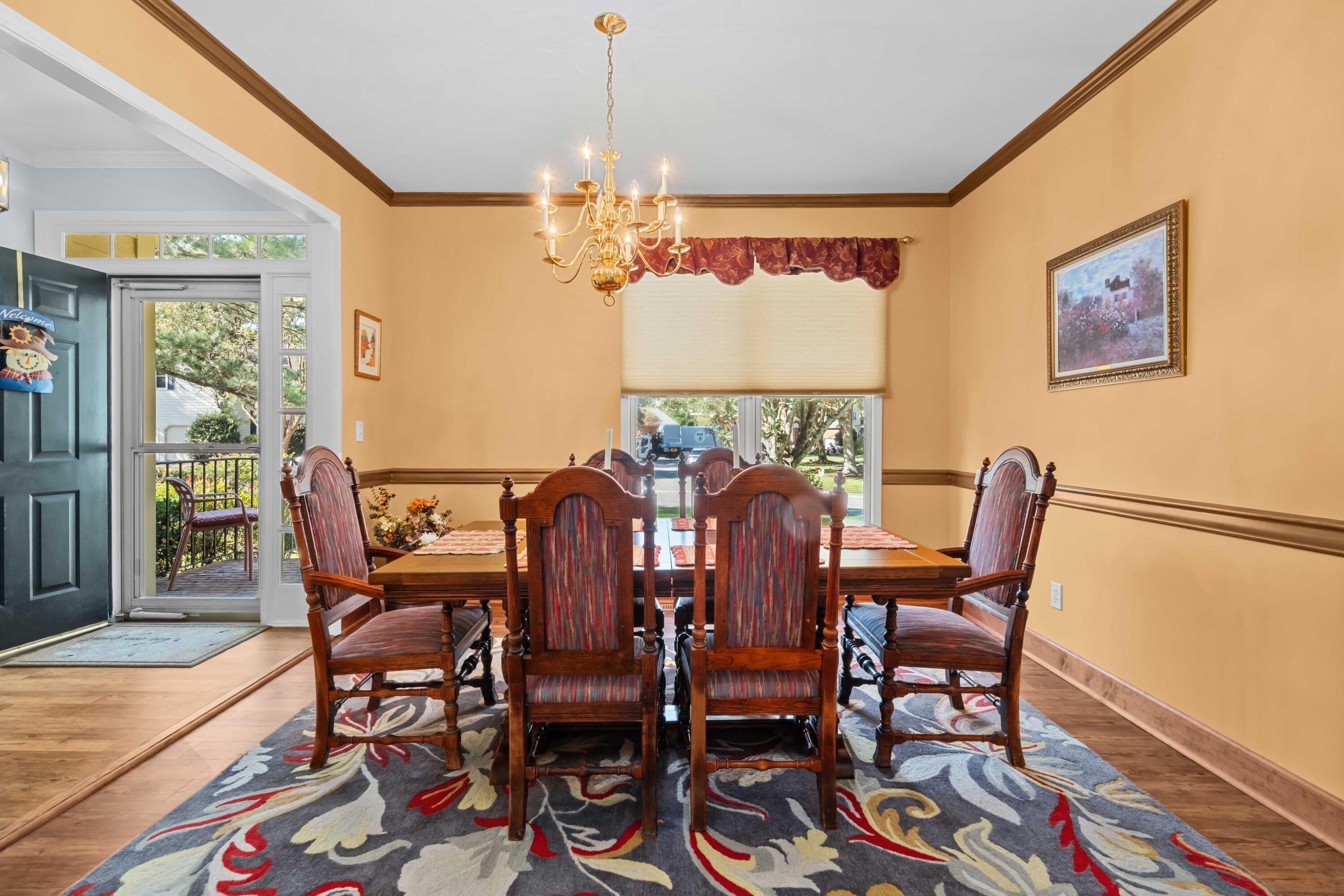 2724 Gaston Gate