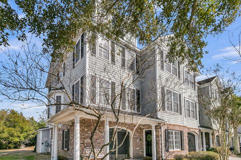 Photo of 3552 Bagley Drive, Mount Pleasant, SC 29466 (MLS # 26005889)