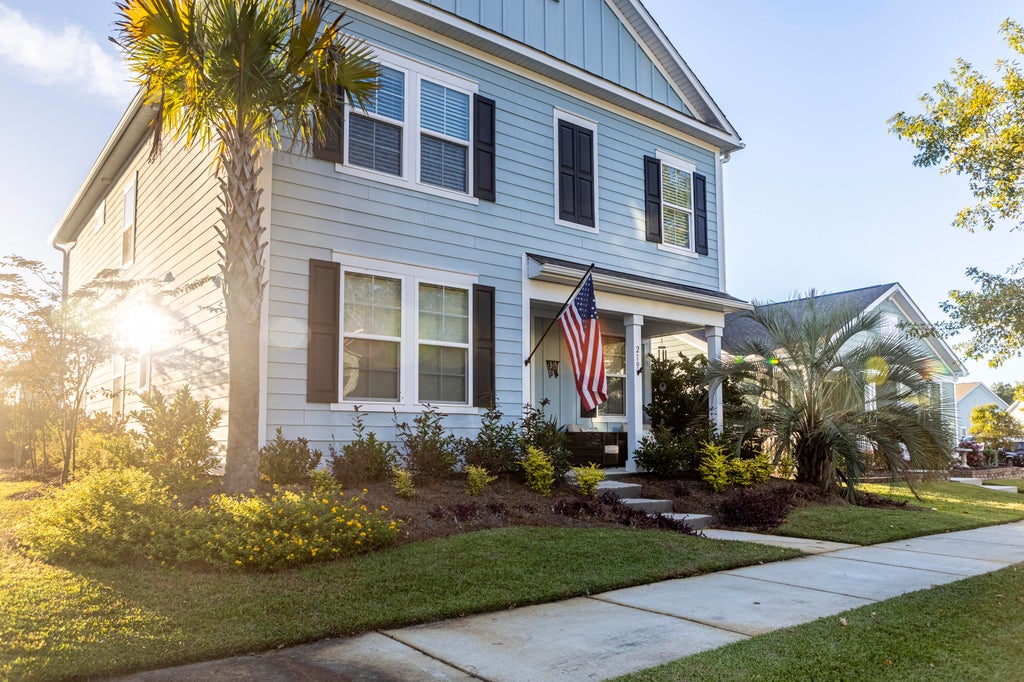 Photo of 219 Warbler Way, Summerville, SC 29483 (MLS # 26029504)