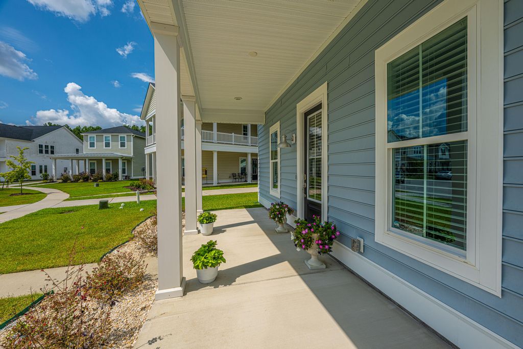 Photo of 137 River Wind Way, Summerville, SC 29485 (MLS # 25023700)