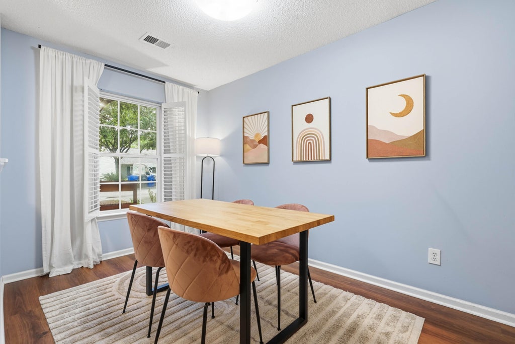 Photo of 1268 Apex Lane, Charleston, SC 29412 (MLS # 26021445)