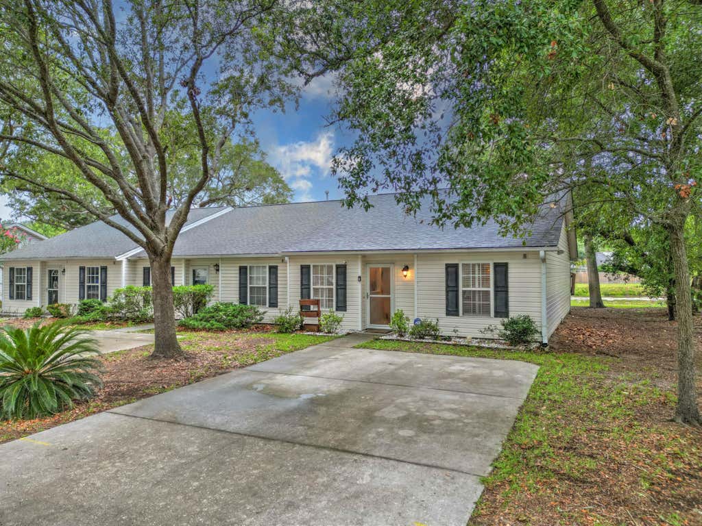 Photo of 1268 Apex Lane, Charleston, SC 29412 (MLS # 26021445)