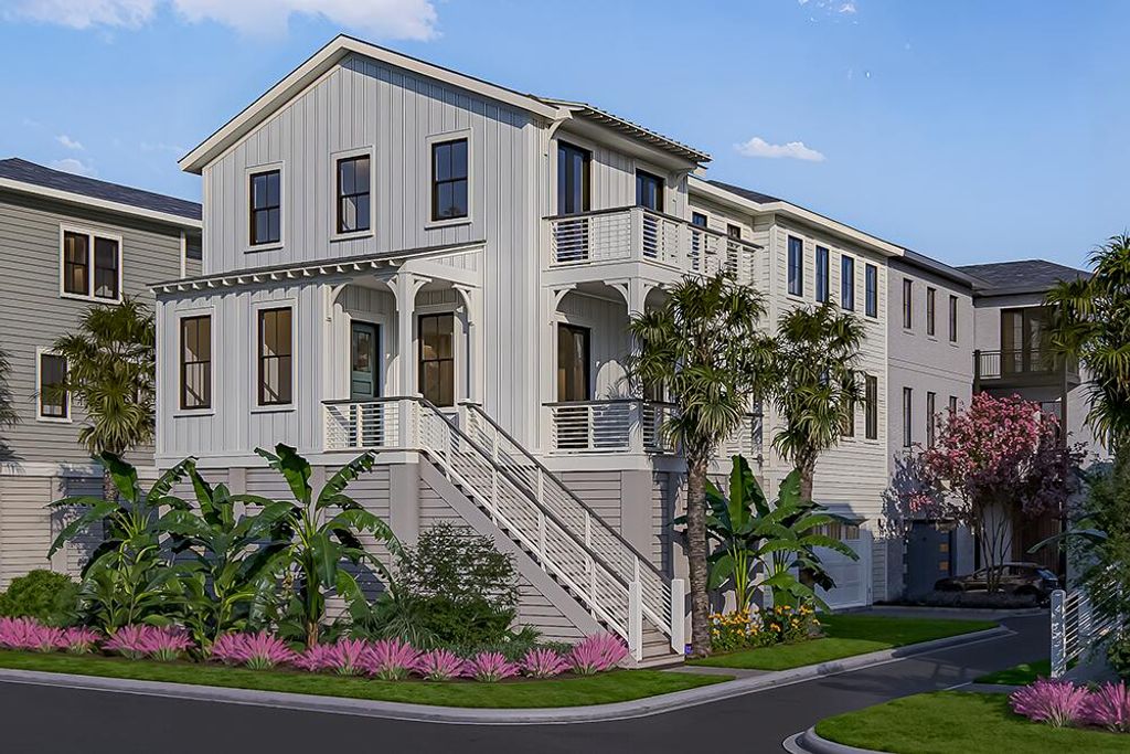 Photo of 303 Queens Court #2, Mount Pleasant, SC 29464 (MLS # 25025221)