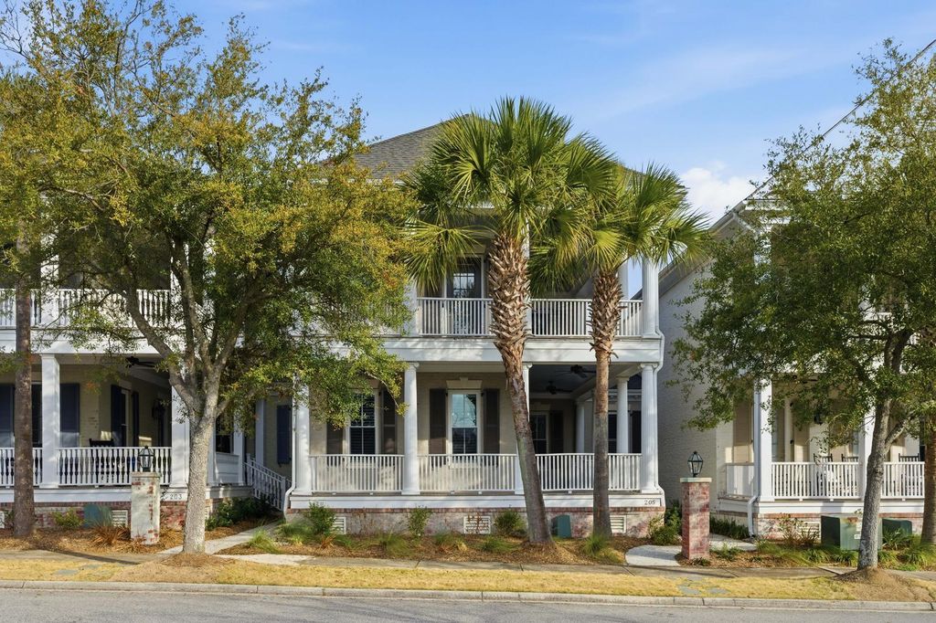 Photo of 205 Delahow Street, Charleston, SC 29492 (MLS # 26005093)