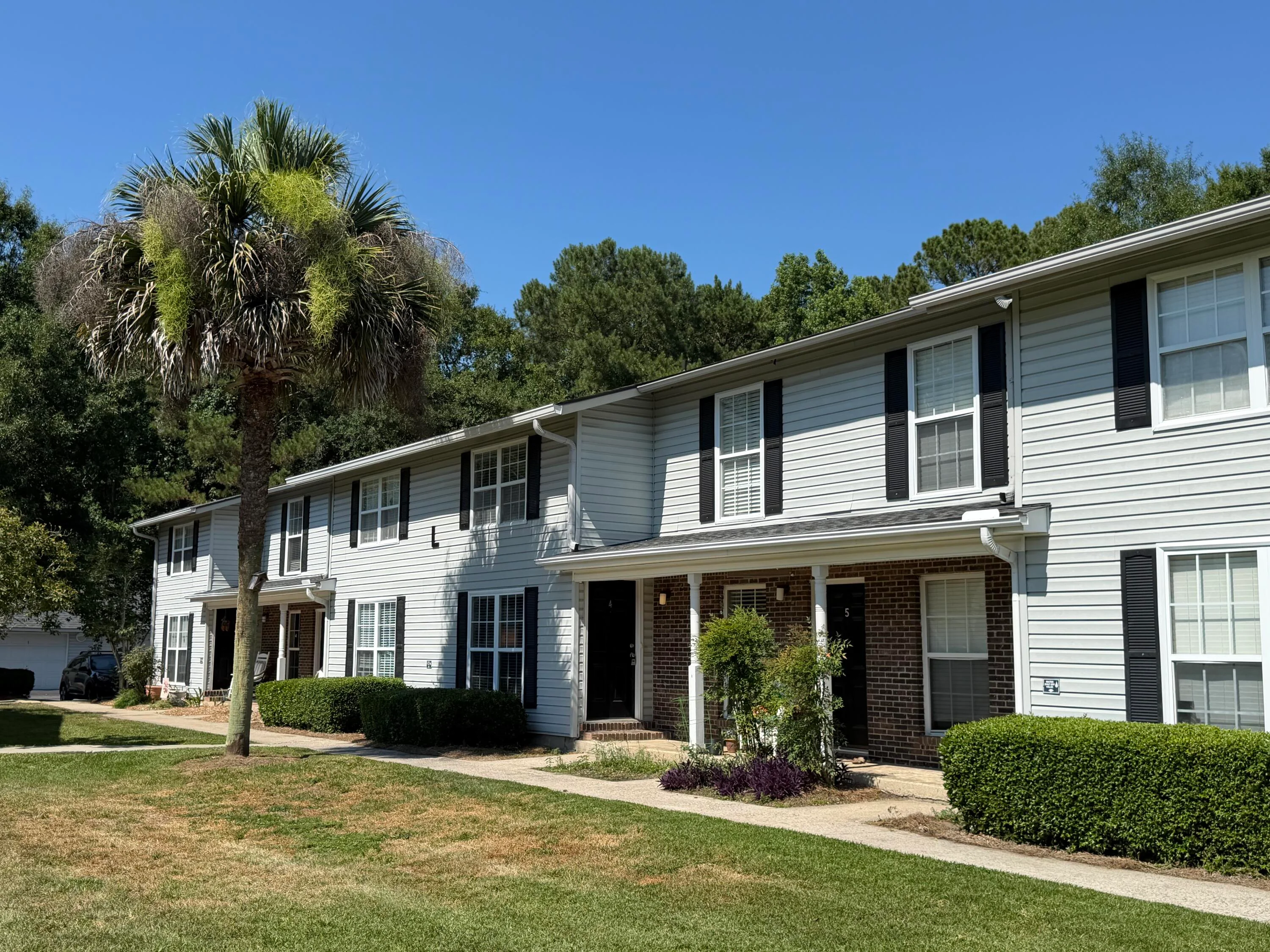 2494 Etiwan Avenue Unit Unit L4