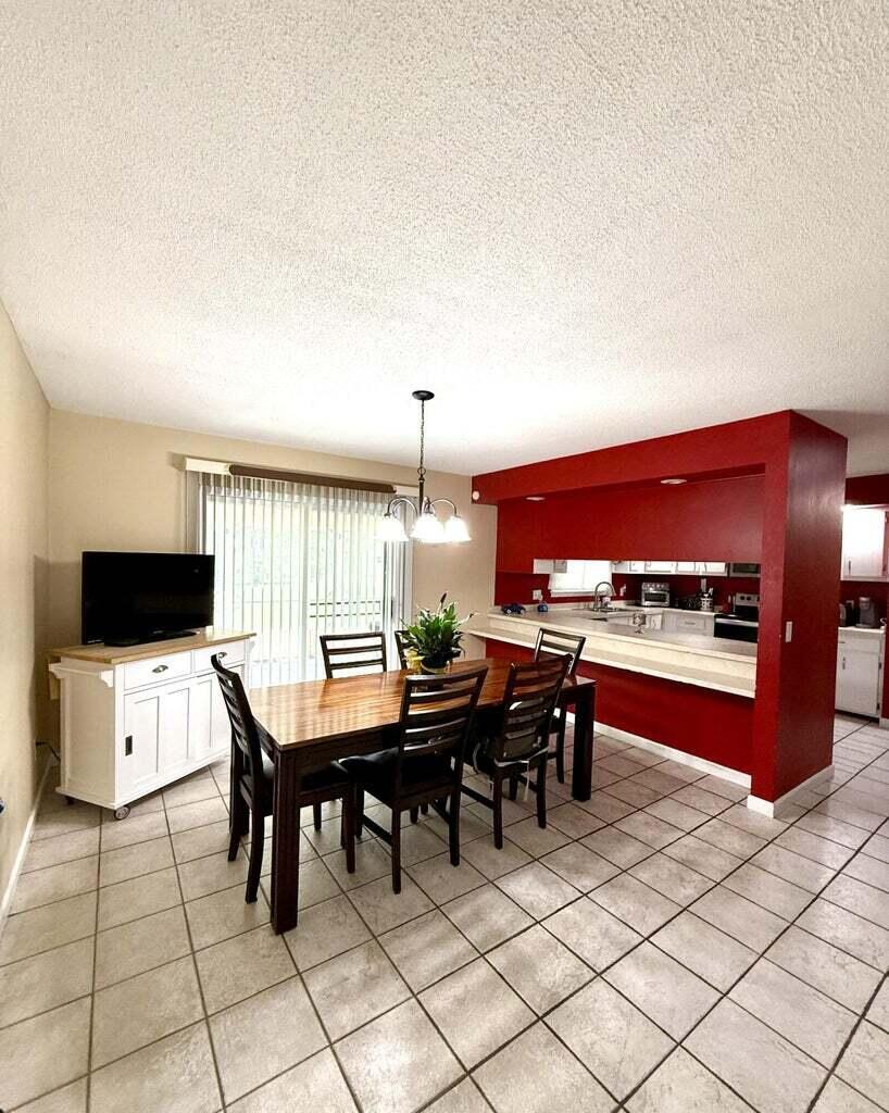 4098 Slaughter Drive