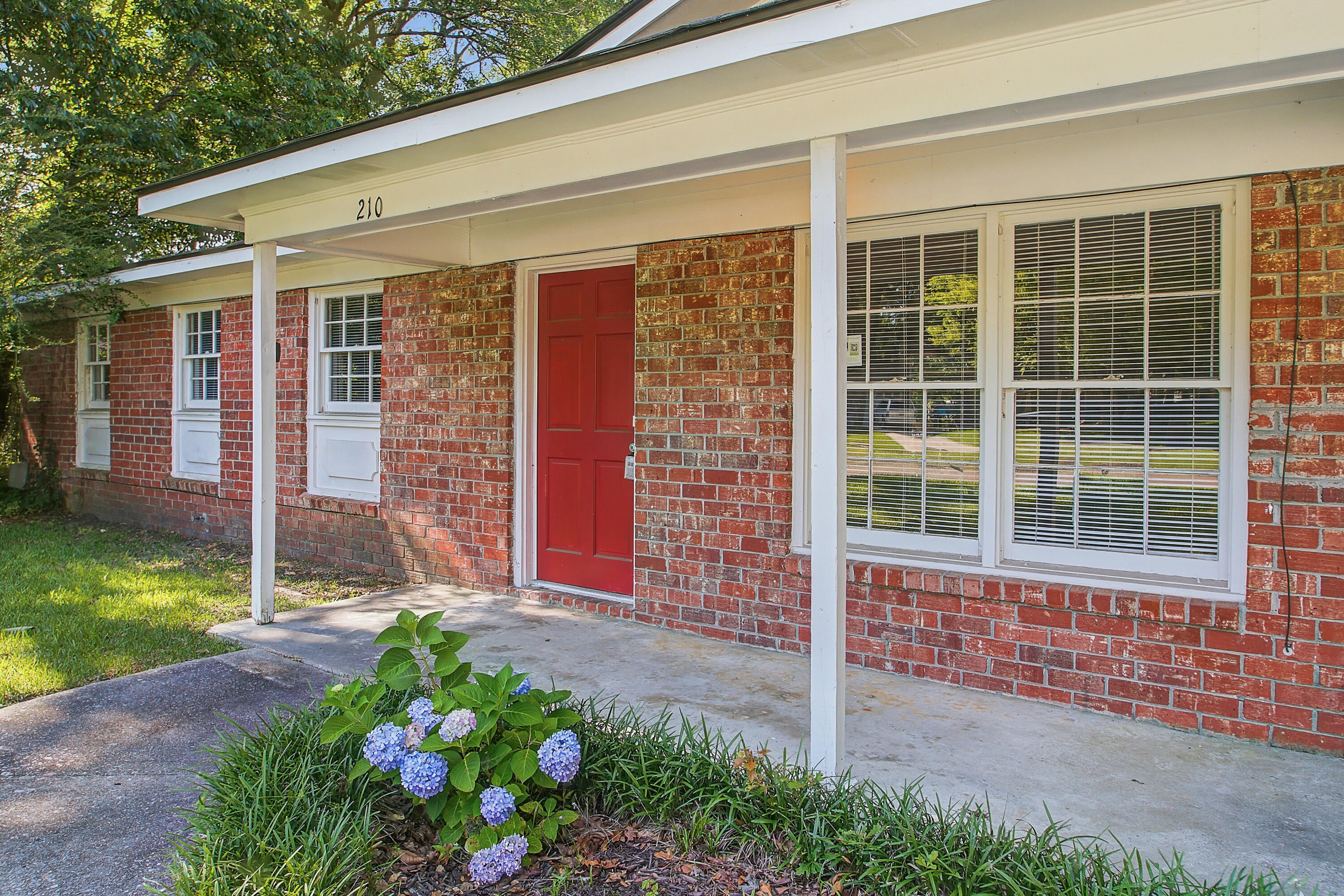 210 Elliott Drive