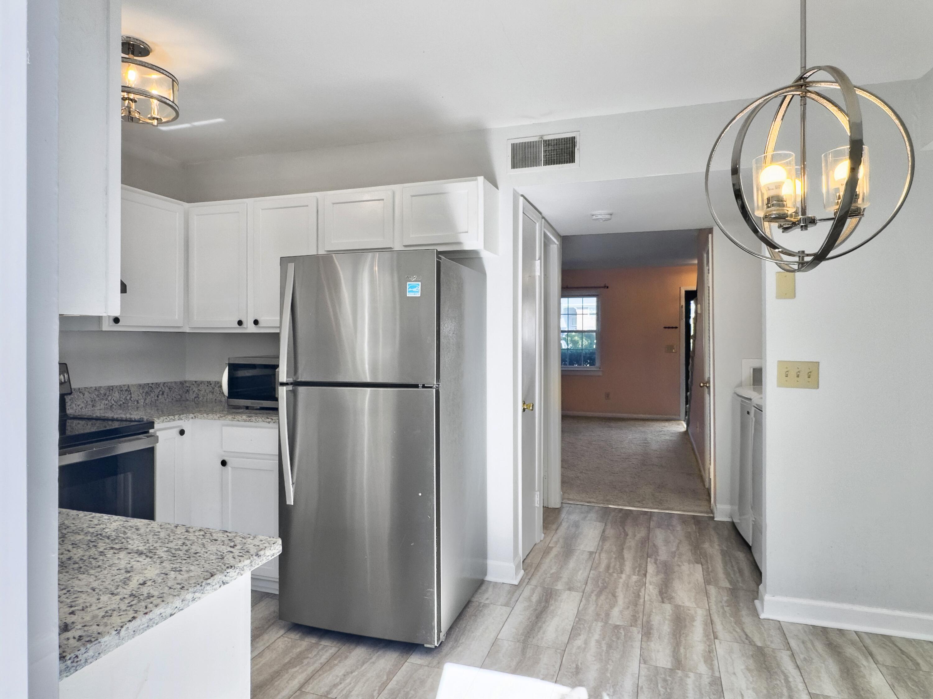 21 Rivers Point Row 10c