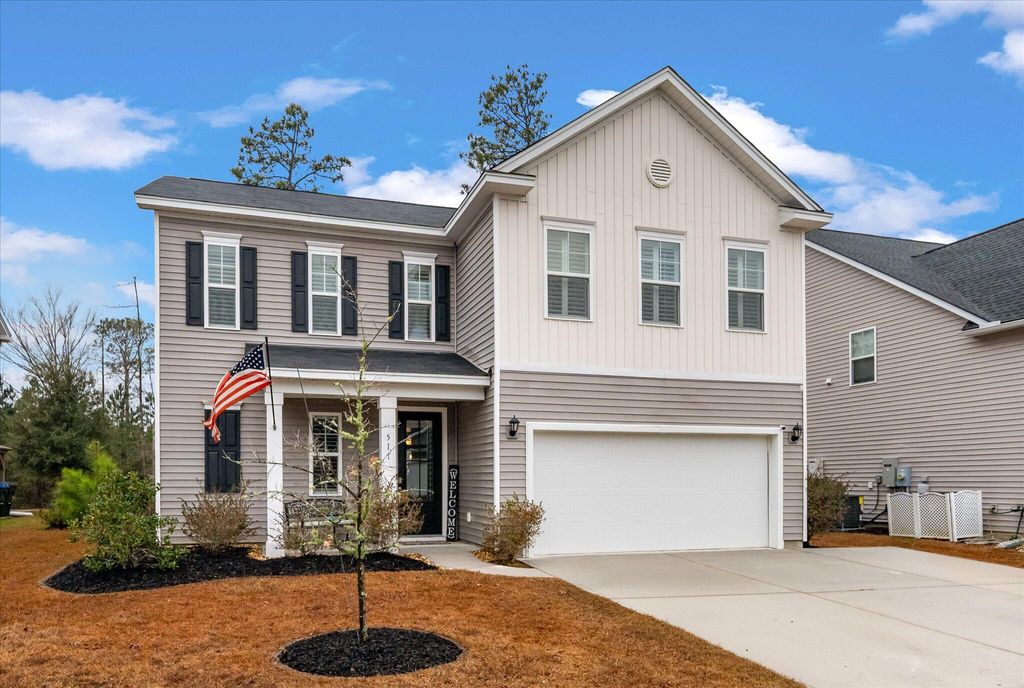 Photo of 511 Kilarney Road, Summerville, SC 29483 (MLS # 26003778)