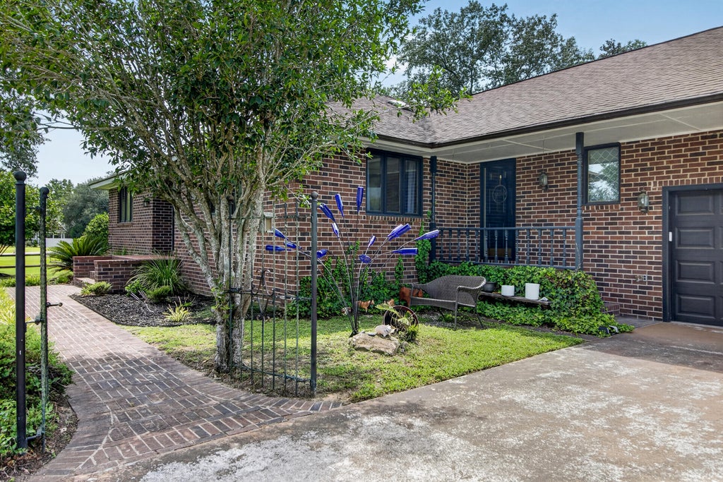 Photo of 1103 Cass Drive, Moncks Corner, SC 29461 (MLS # 26024137)