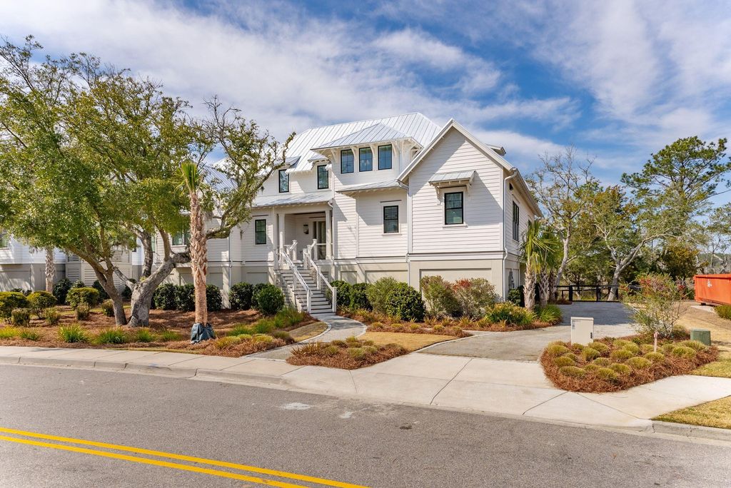 Photo of 835 Dunham Street, Charleston, SC 29492 (MLS # 26001702)