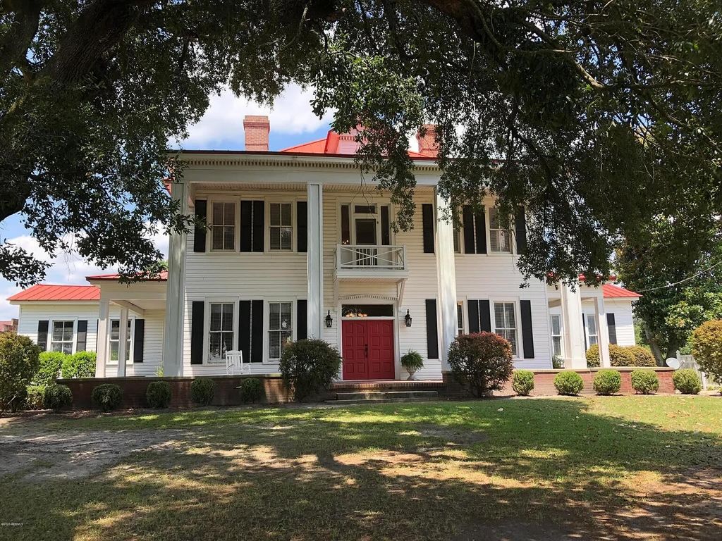 Photo of 596 Neeses Hwy Highway, Orangeburg, SC 29115 (MLS # 26001648)