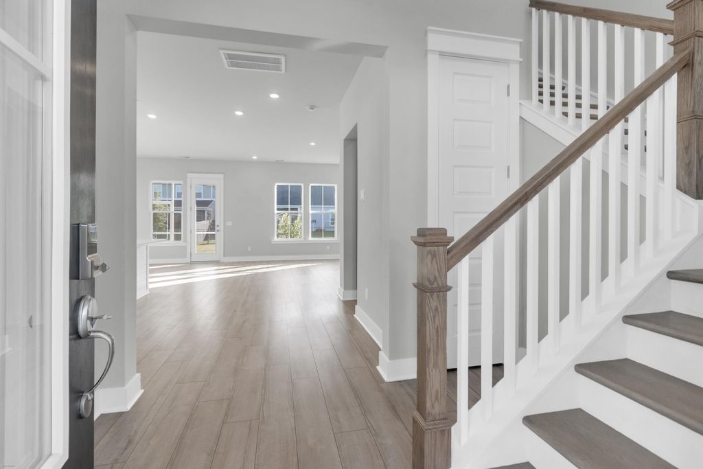 Photo of 402 Parish Farms Drive, Summerville, SC 29486 (MLS # 25025241)