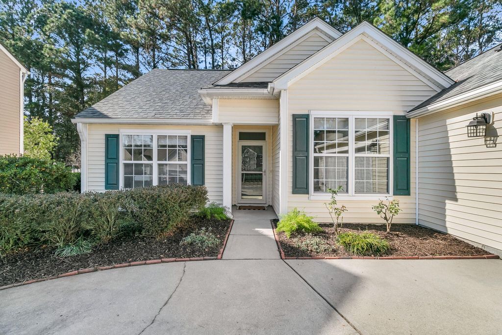 Photo of 1427 Harbor Mist Court, Charleston, SC 29492 (MLS # 26000941)