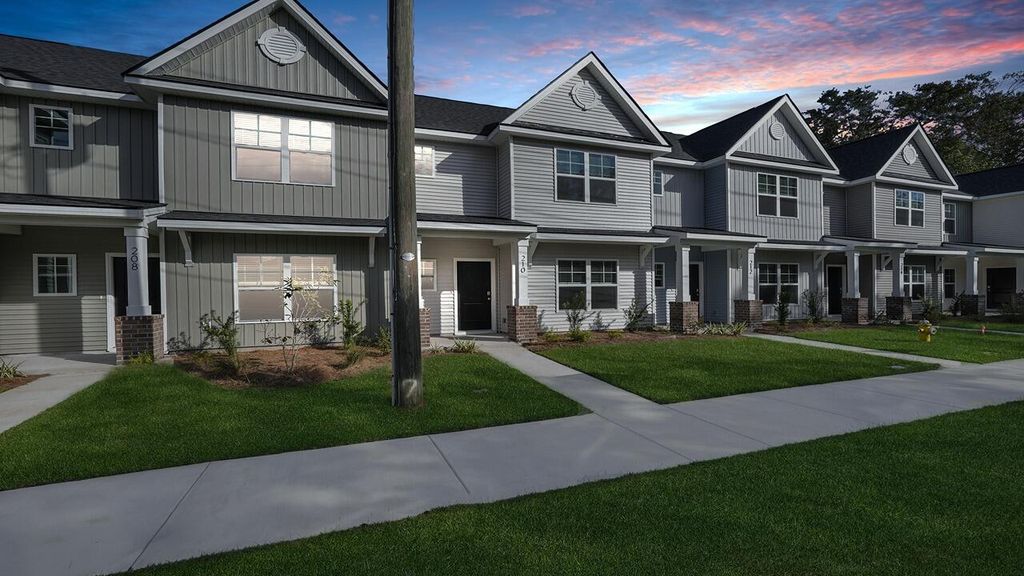 Photo of 210 Garbon Drive, Summerville, SC 29485 (MLS # 25025383)