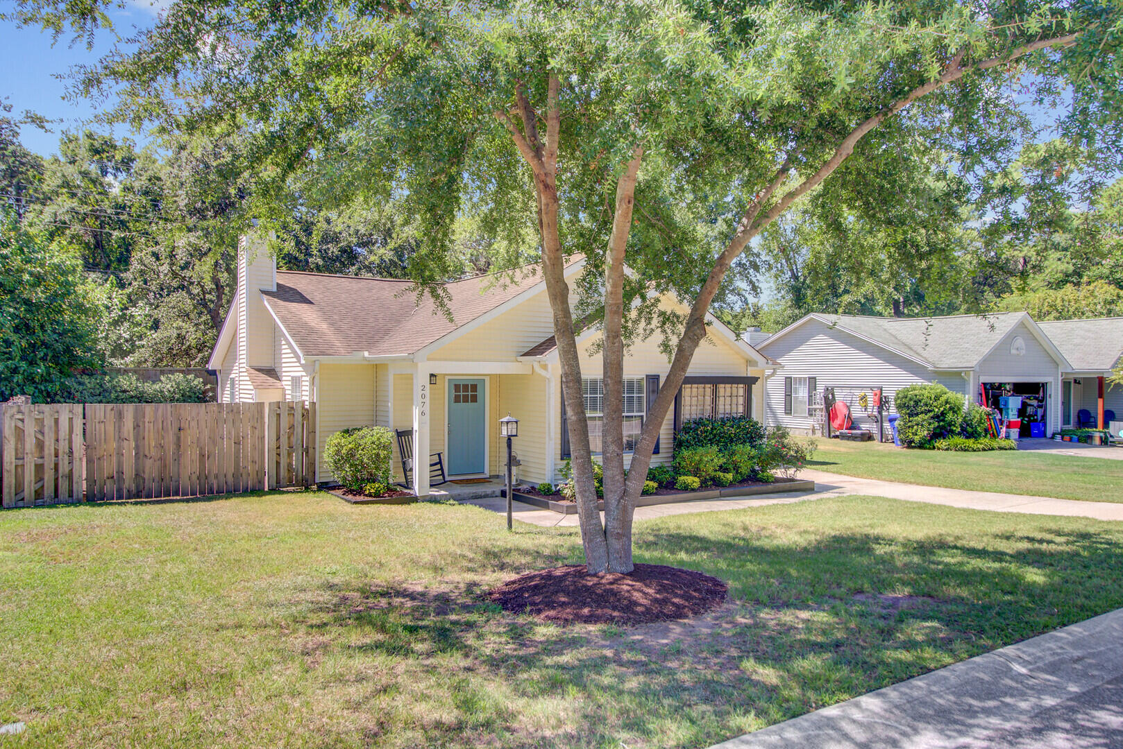 2076 Presidio Drive