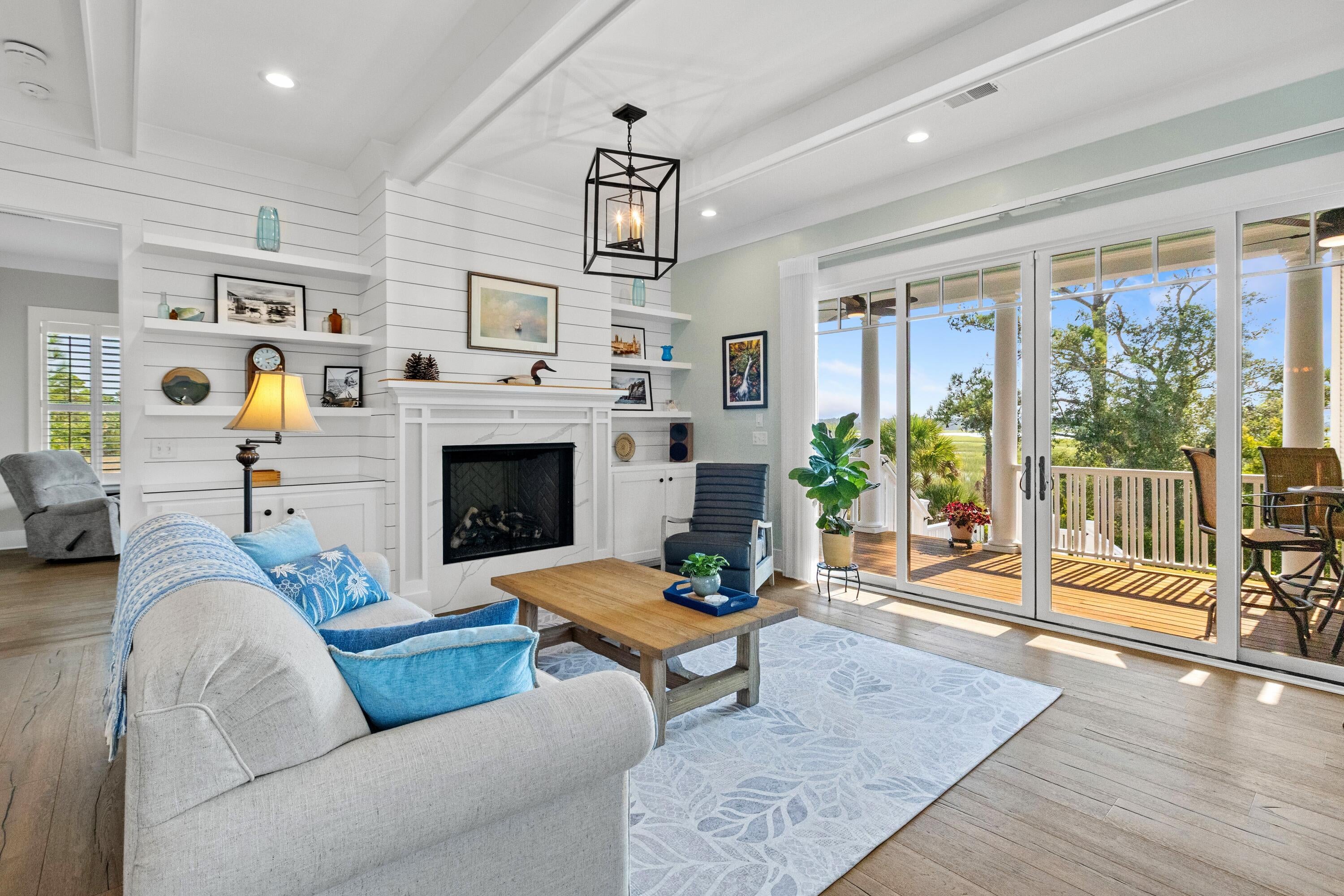 1461 Cat Island Parkway